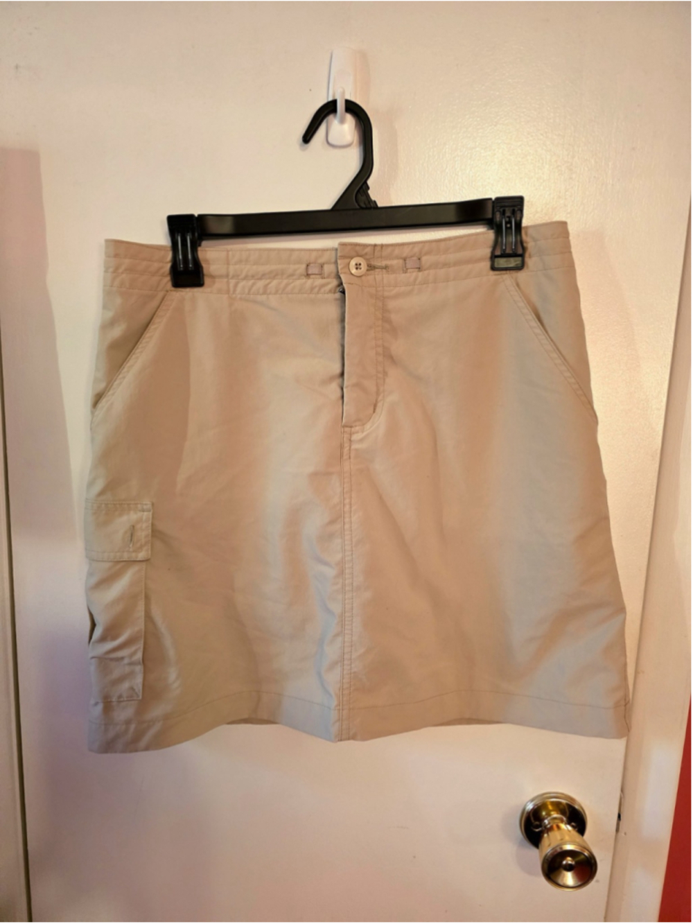 Patagonia Inter-Continental Hideaway Skirt Skort Women's Sz 6 Tan Zip Pockets
